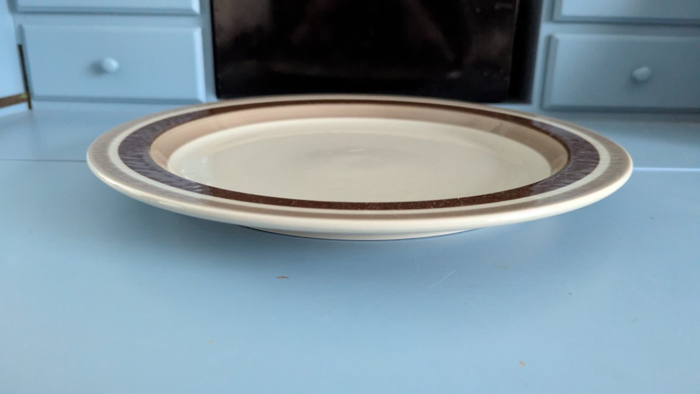 Arabia Pirtti Kakkulautanen / Tarjoilulautanen (ISO, 1971-1986, Raija Uosikkinen)