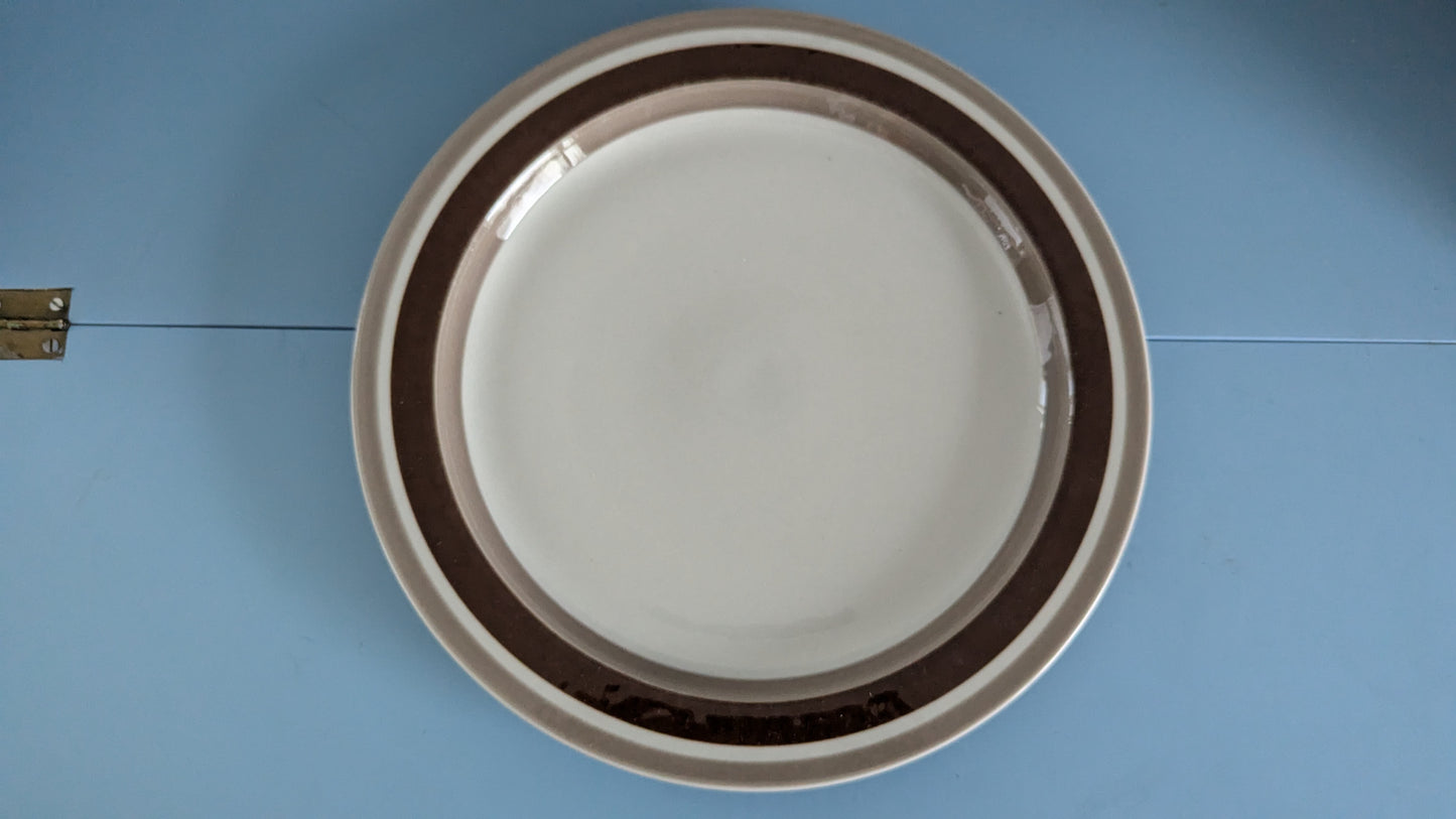 Arabia Pirtti Kakkulautanen / Tarjoilulautanen (ISO, 1971-1986, Raija Uosikkinen)