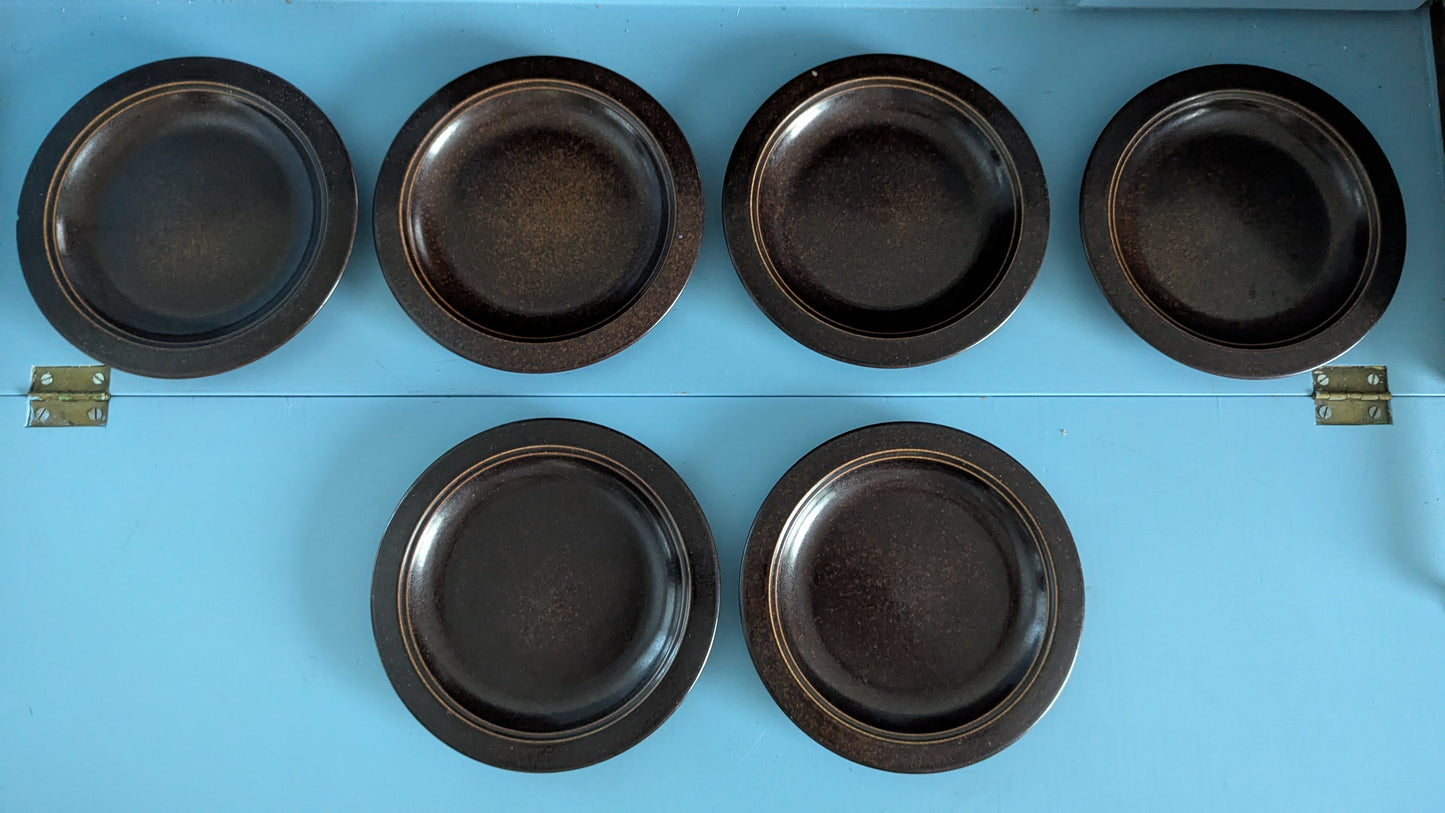 Arabia KR-Mallin Leivoslautanen / Leipälautanen (6kpl)