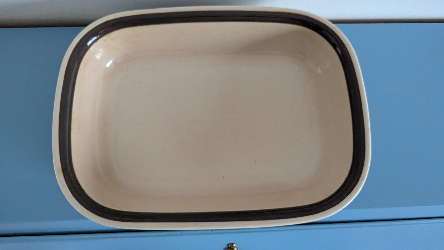 Arabia Kuusamo Paistivati / Uunivuoka (1982-1988, Göran Bäck)