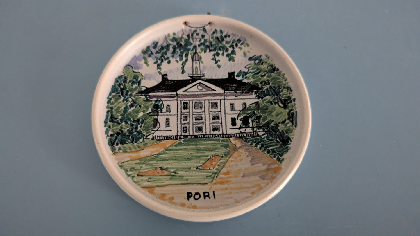 Kupittaan Savi - Pori Seinälaatta / Seinälautanen (1950-luku, Signeerattu)