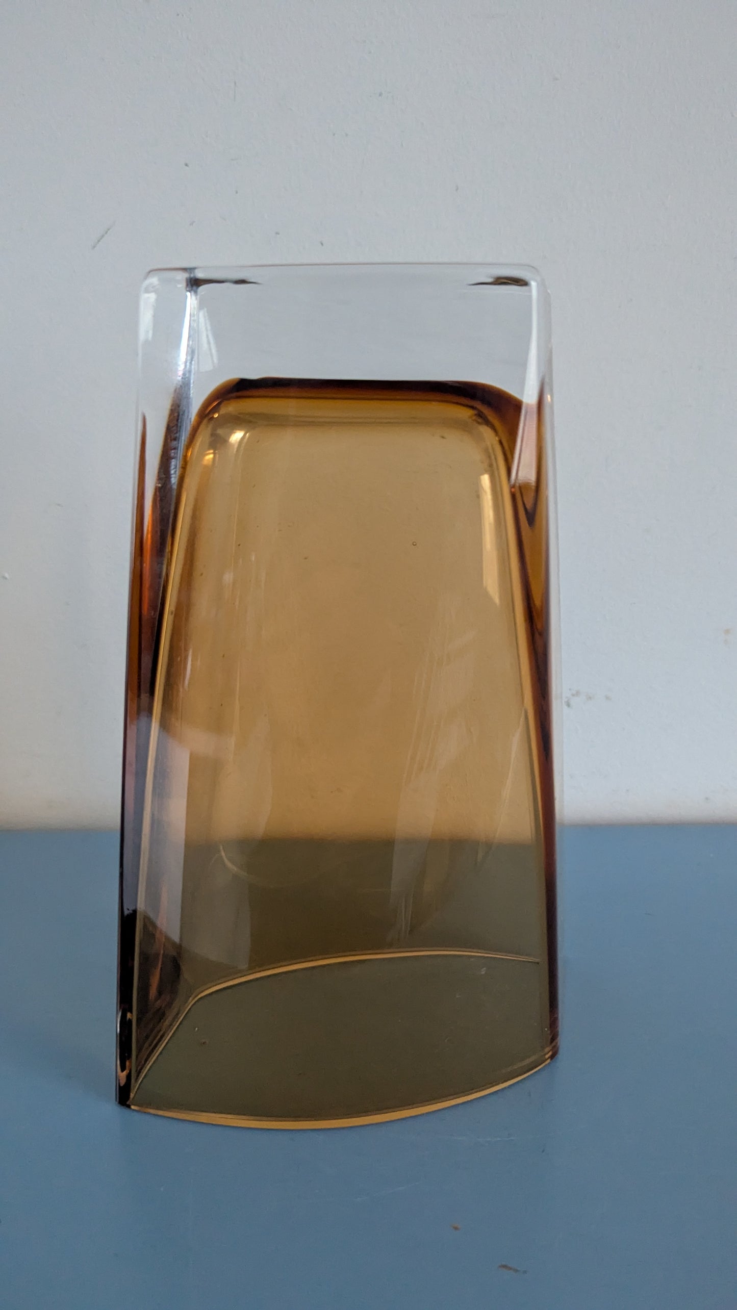 Nuutajärvi Purje Maljakko (1988-1997, Taru Syrjänen)