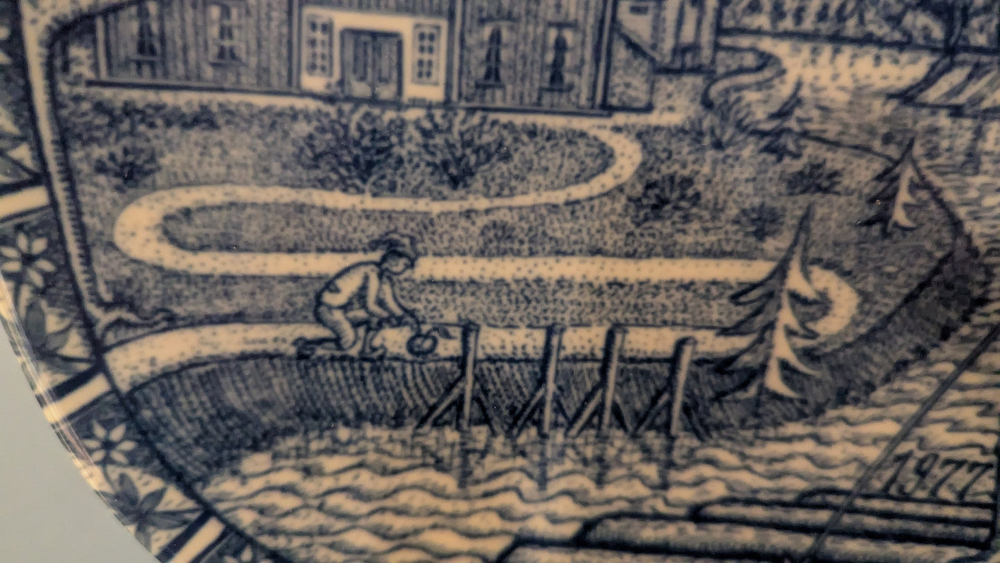 Rörstrand Joululautanen 1977 (Gunnar Nylund)