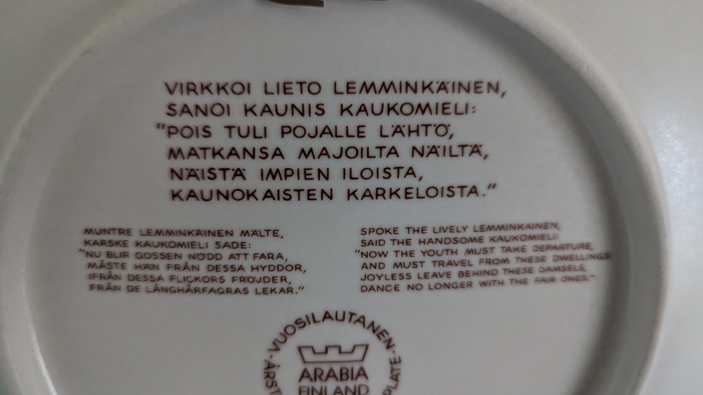 Arabia Kalevala Vuosilautanen 1983 (Raija Uosikkinen)