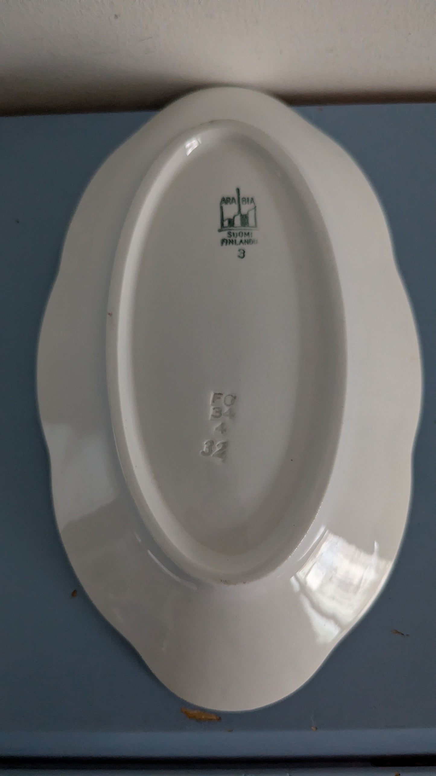 Arabia Terttu Tarjoiluvati / Sillivati (1934-1939, Tyra Lundgren)