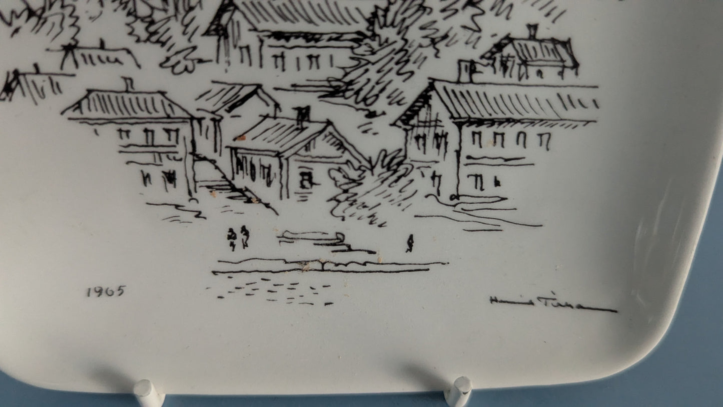 Arabia Lapuan Tuomiokirkko Seinälautanen (1965, Henrik Tikkanen)