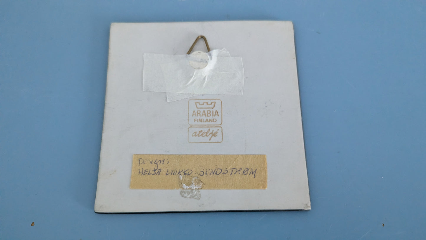 Arabia Maalausteline Seinälaatta (1980, Heljä Liukko-Sundström)