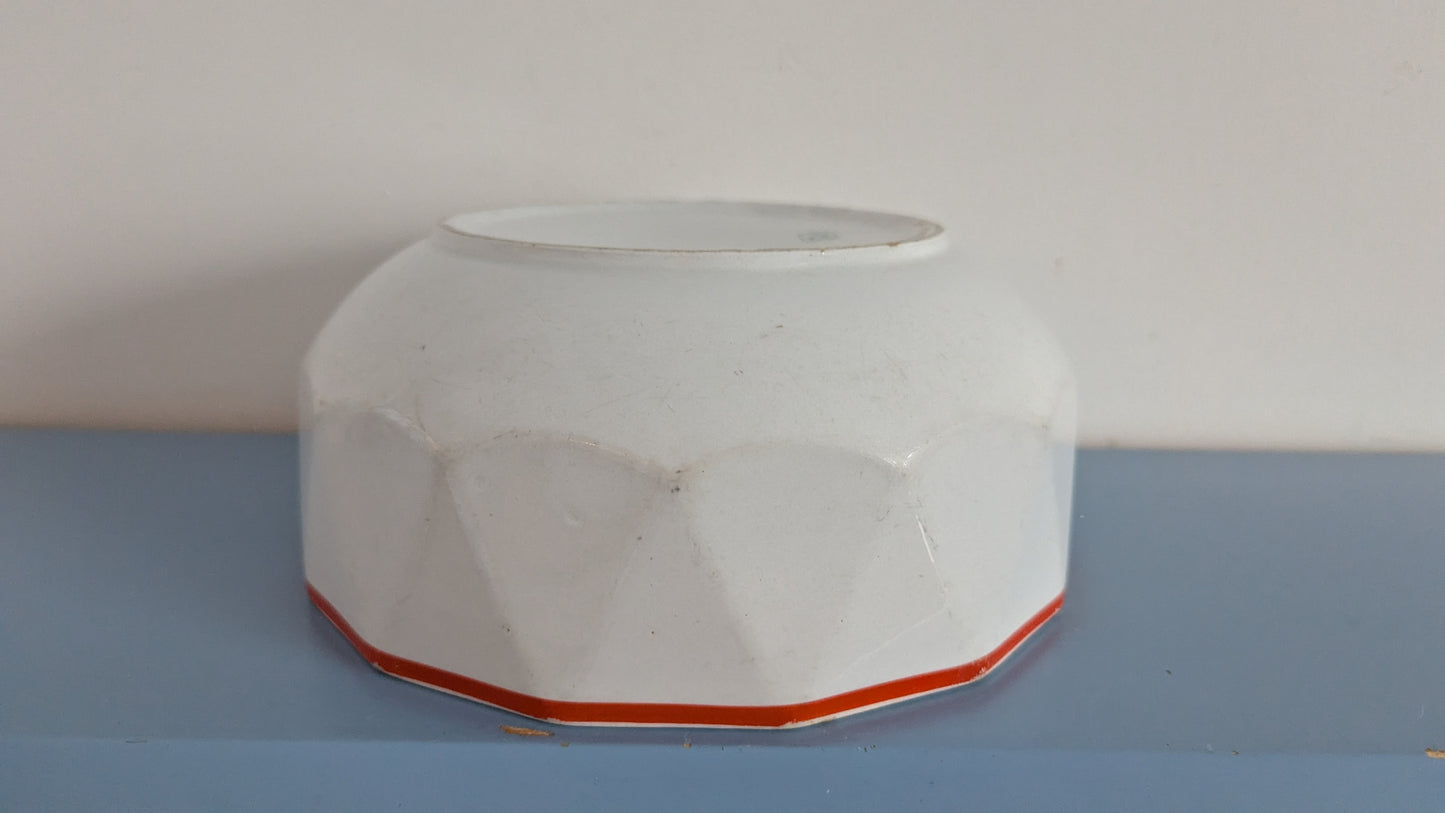 Arabia M-Mallin Punaraita Tarjoilukulho (1936-1941, Gustaf Stark)