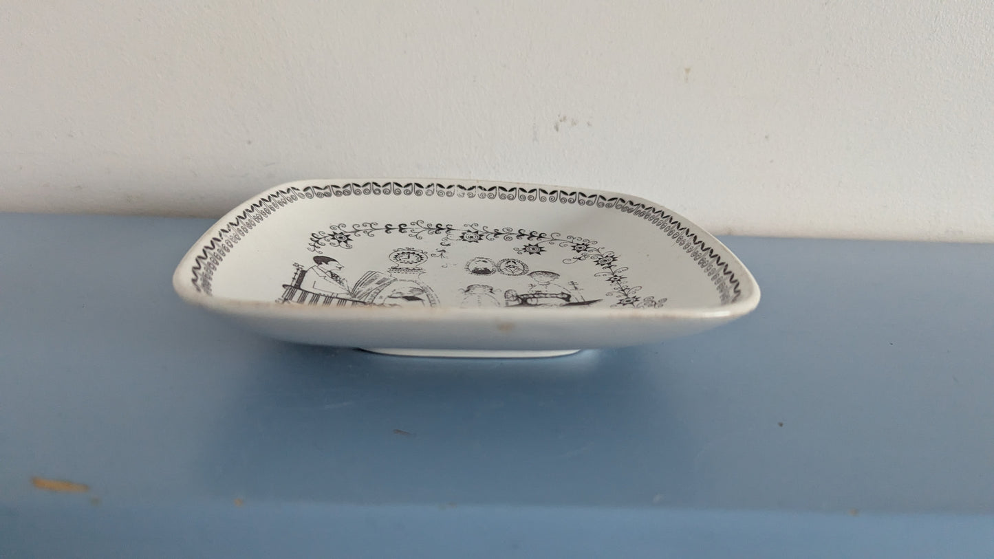 Arabia Turun Verka Oy Koristelautanen (1960, Raija Uosikkinen)