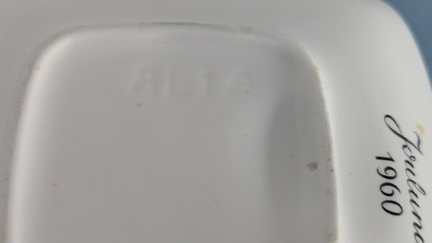 Arabia Turun Verka Oy Koristelautanen (1960, Raija Uosikkinen)