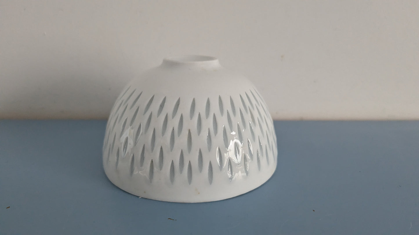 Arabia Säde Riisiposliini Kulho (1950-1974 ja 1987-1993, Friedl Holzer-Kjellberg)