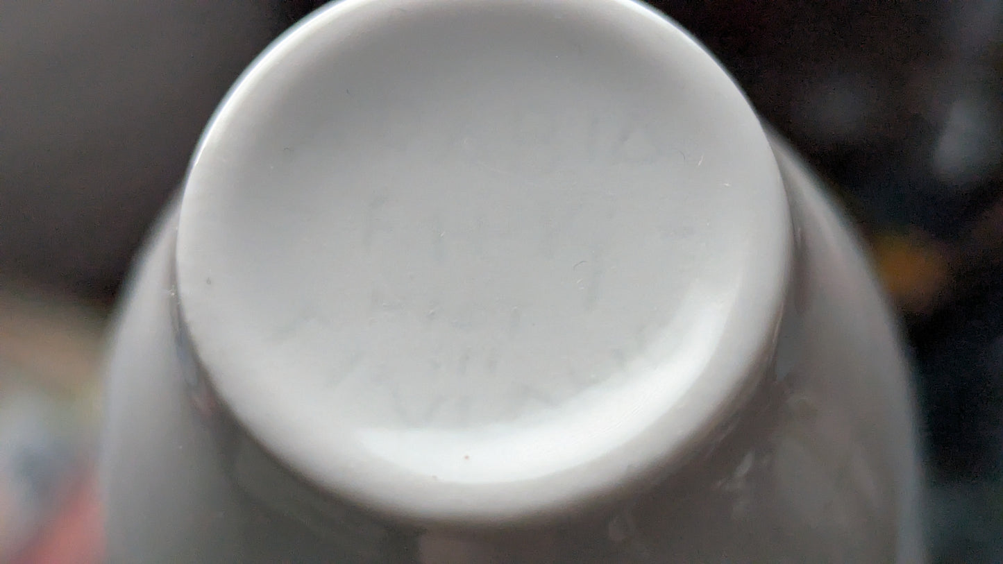 Arabia Oksa Riisiposliini Kuppi (1950-1974, 1987-1993, Friedl Holzer-Kjellberg)