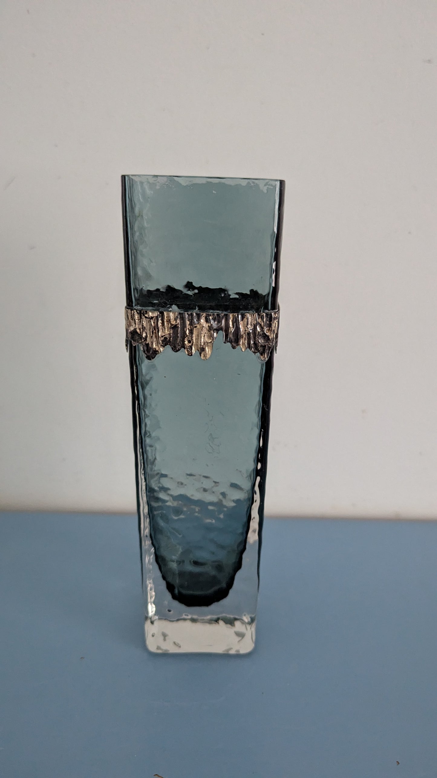 Riihimäen Lasi Maljakko (1970, Hopeapannalla)