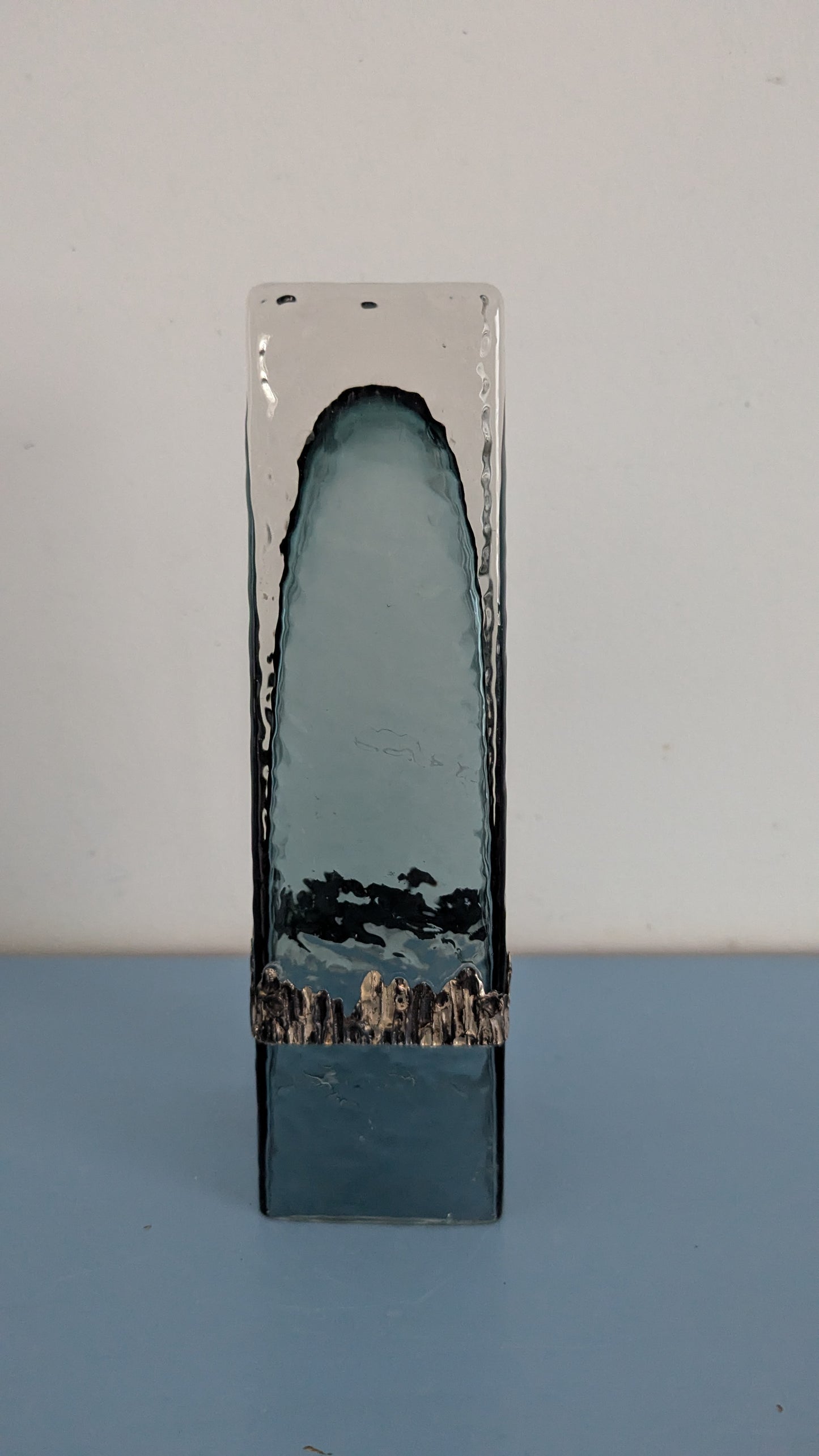 Riihimäen Lasi Maljakko (1970, Hopeapannalla)