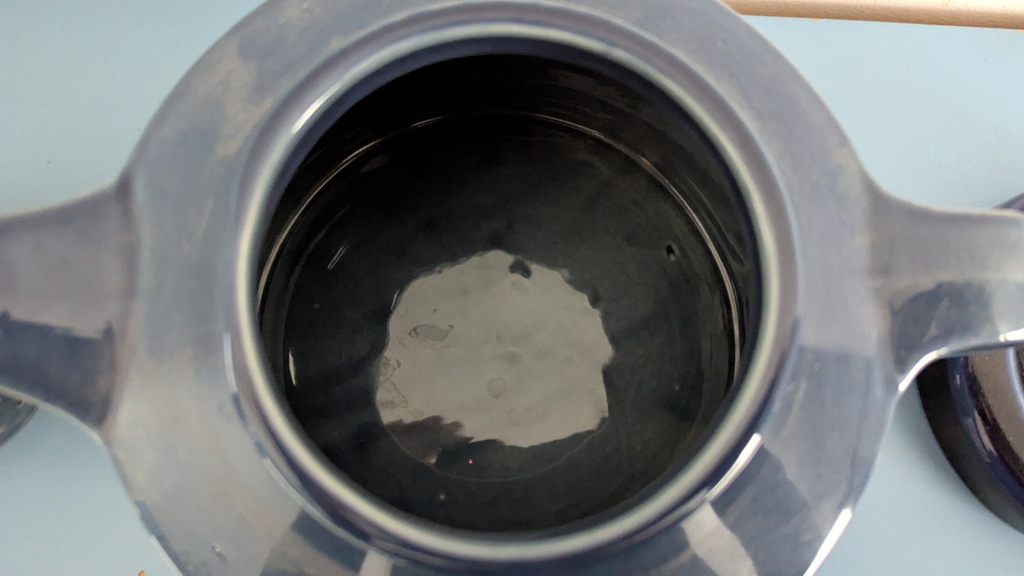 Arabia Kosmos Teekannu Siivilällä (1963-1976, Gunvor Olin-Grönqvist)