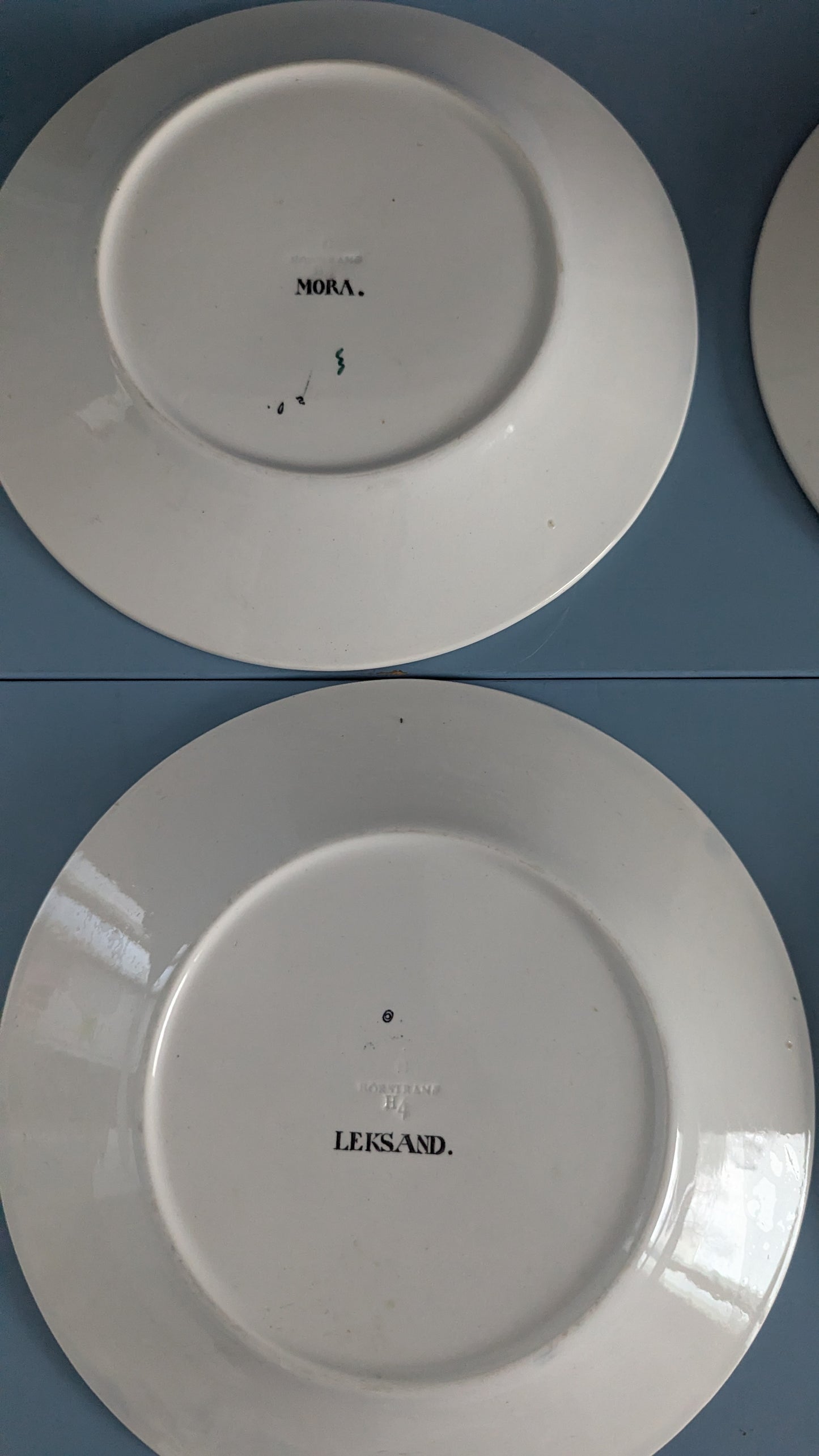 Rörstrand - Vuosi Ruotsissa Ruokalautanen (6kpl, 1866-1884, C.G Forssell)