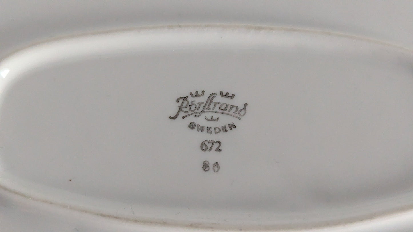 Rörstrand - Soikea Tarjoiluvati / Vati (Halkaisija: 36cm x 24cm)