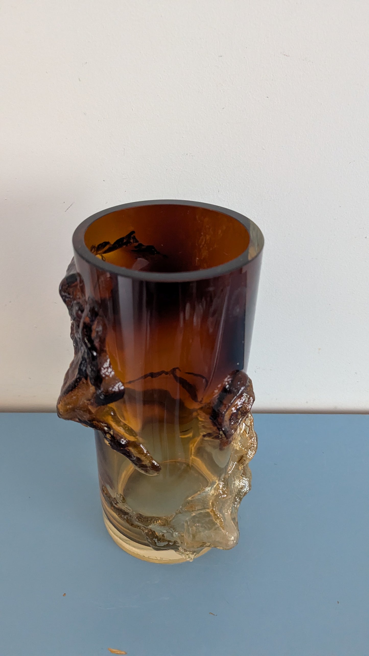 Kumela Petäjä Maljakko (1970-luku, Signeerattu, Kaj Blomqvist)