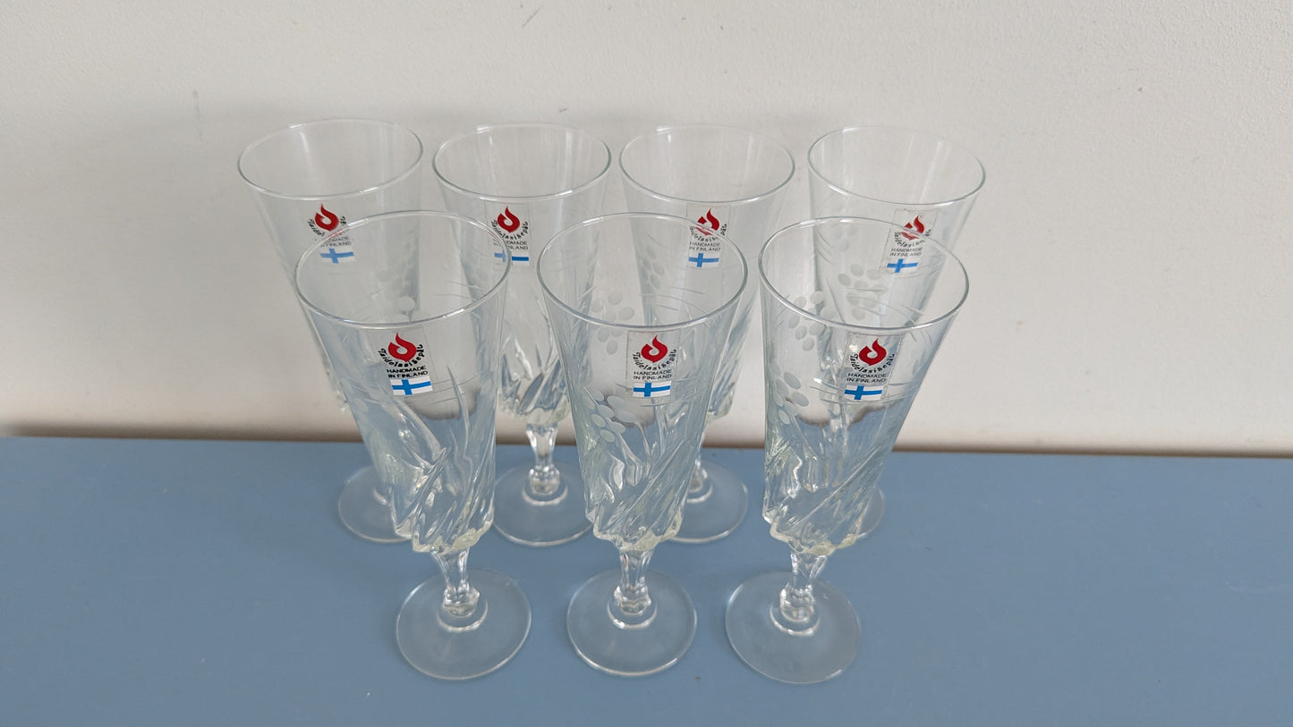 Taidelasisepät - Kuvioetsatut Kuohuviinilasi (7kpl, Tarrat Paikalla)