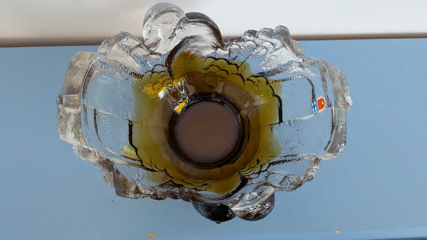 Kumela Kyyhky Malja (1970-luku, Pertti Santalahti)