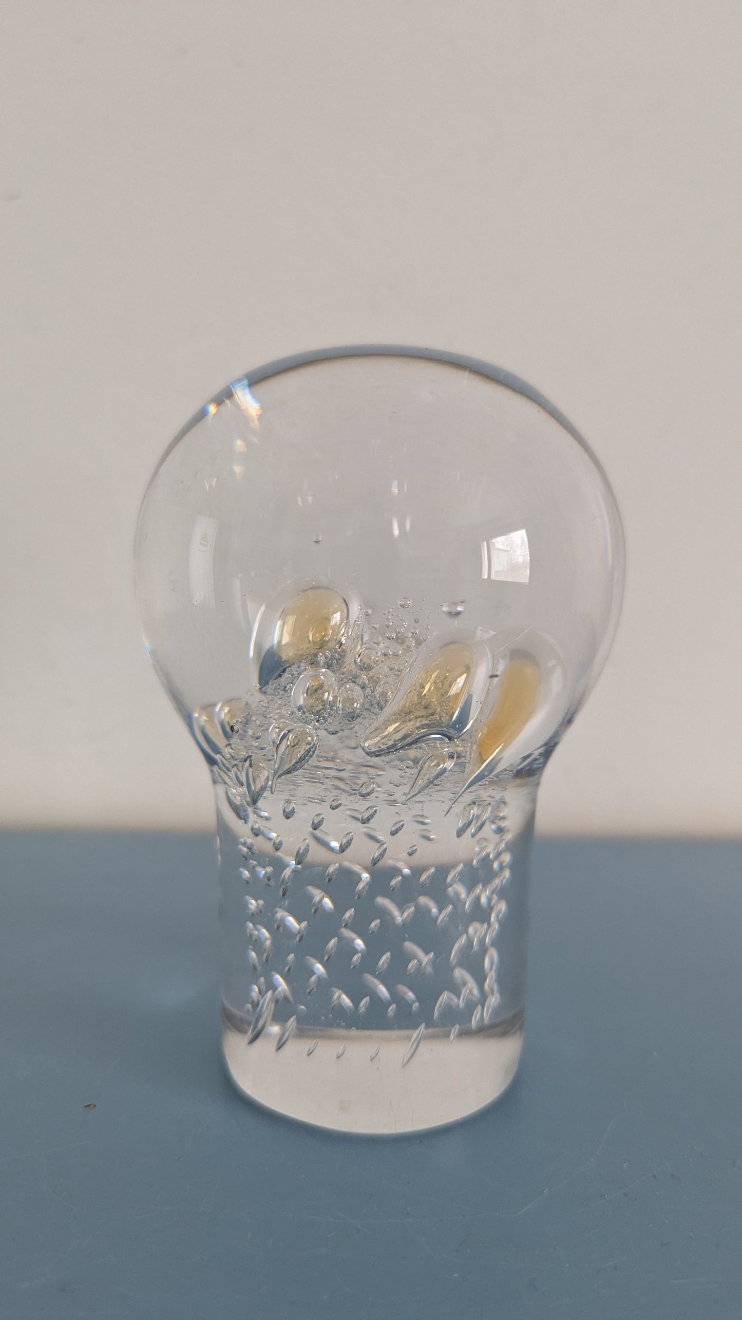 Kosta - 97067 Paperipaino / Taidelasiesine (Signeerattu, Göran Wärff)