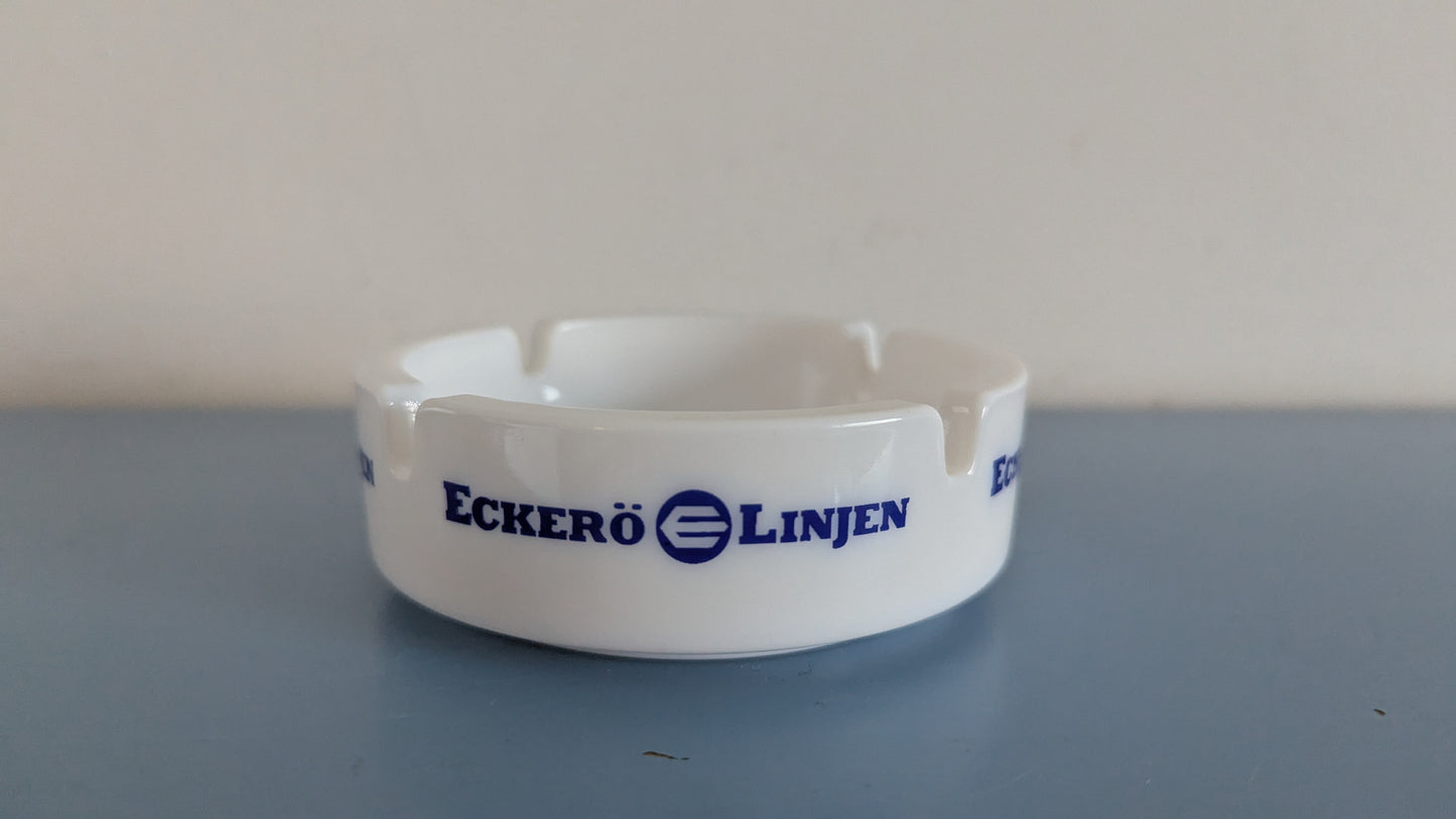 Eckerö Line Tuhka-astia / Tuhkakuppi (Opaalilasi, Ranska)