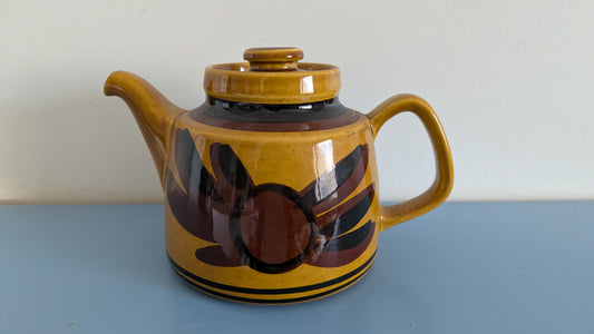 Rörstrand Tuna Teekannu (1971-1979, Carl-Harry Stålhane)