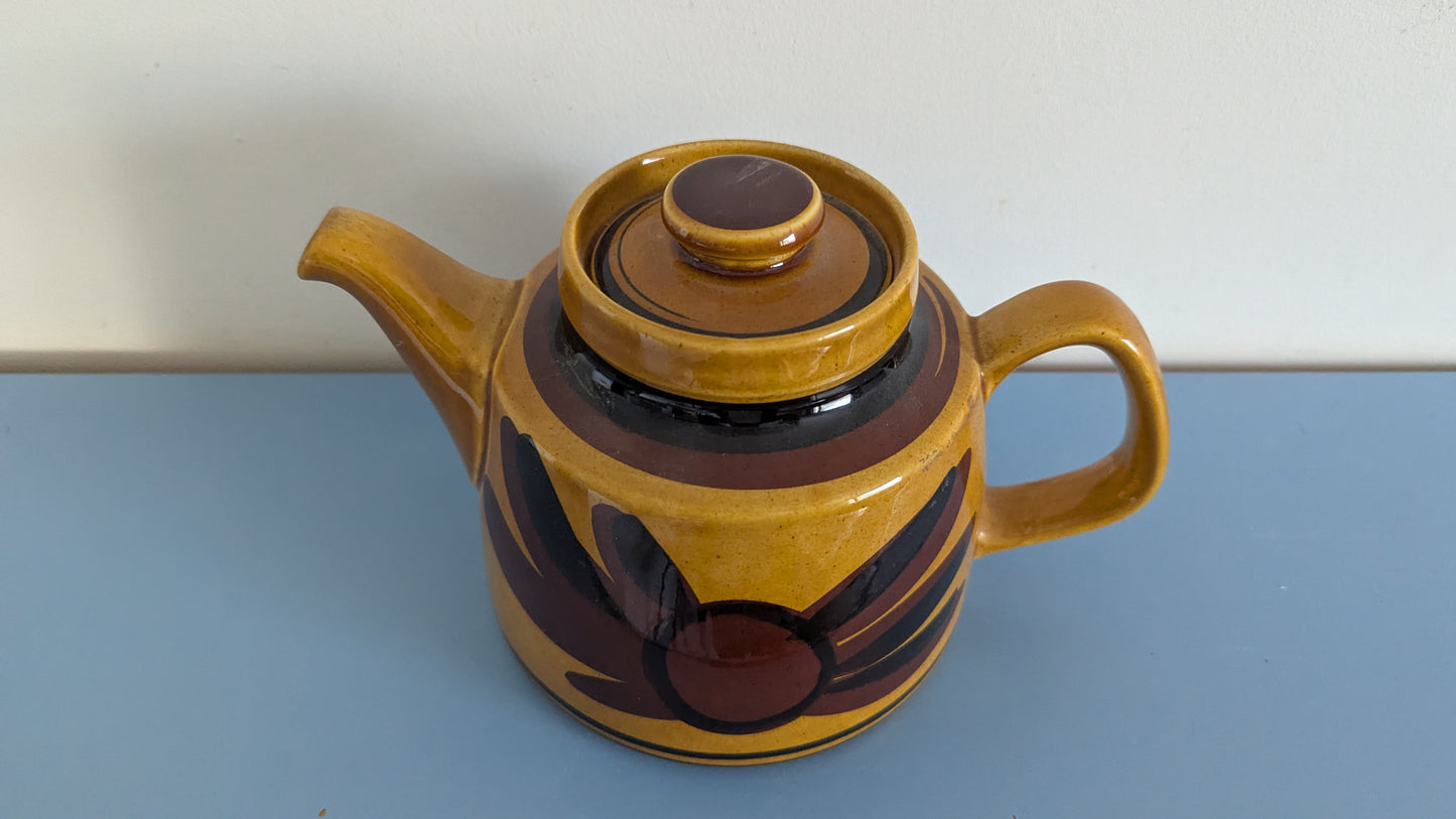 Rörstrand Tuna Teekannu (1971-1979, Carl-Harry Stålhane)