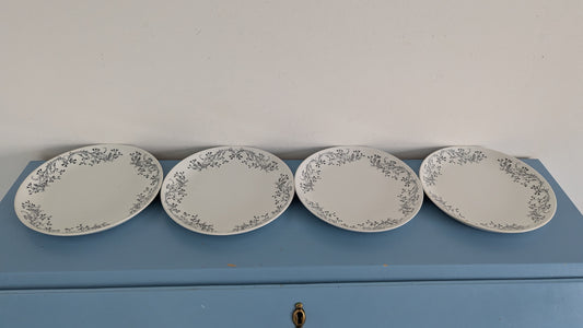 Arabia R2 Salaattilautanen / Alkuruokalautanen (4kpl, 1955-1964, Raija Uosikkinen)