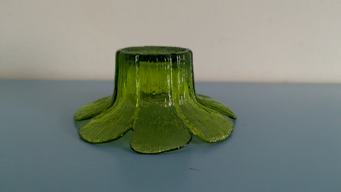 Taidelasisepät Oy - Terälehti Tuikkukippo (Pertti Kallioinen)