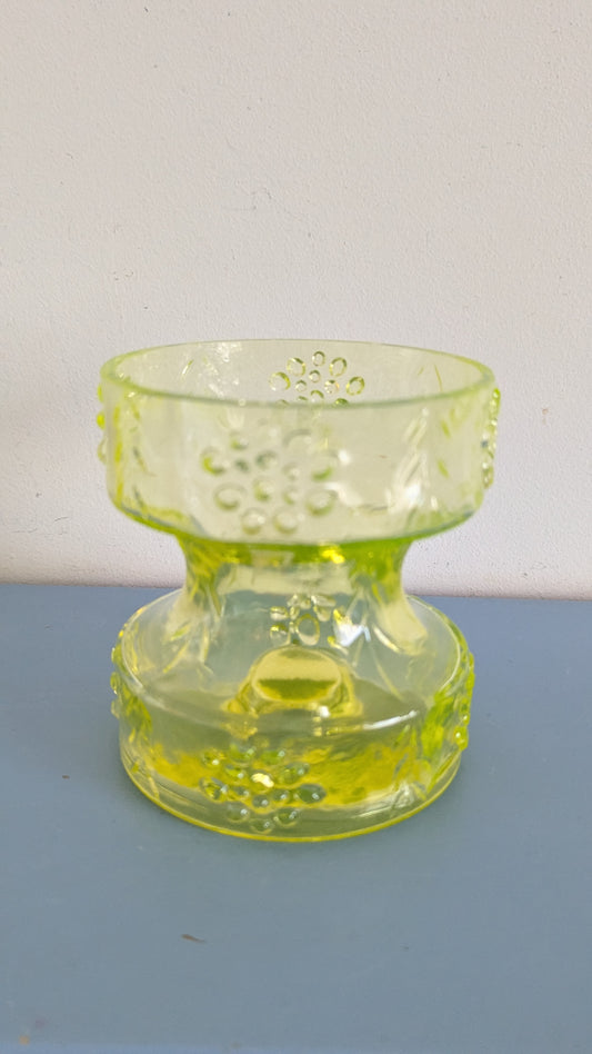 Riihimäen Lasi Mesimarja Kääntömaljakko (1970-1972, Tamara Aladin)