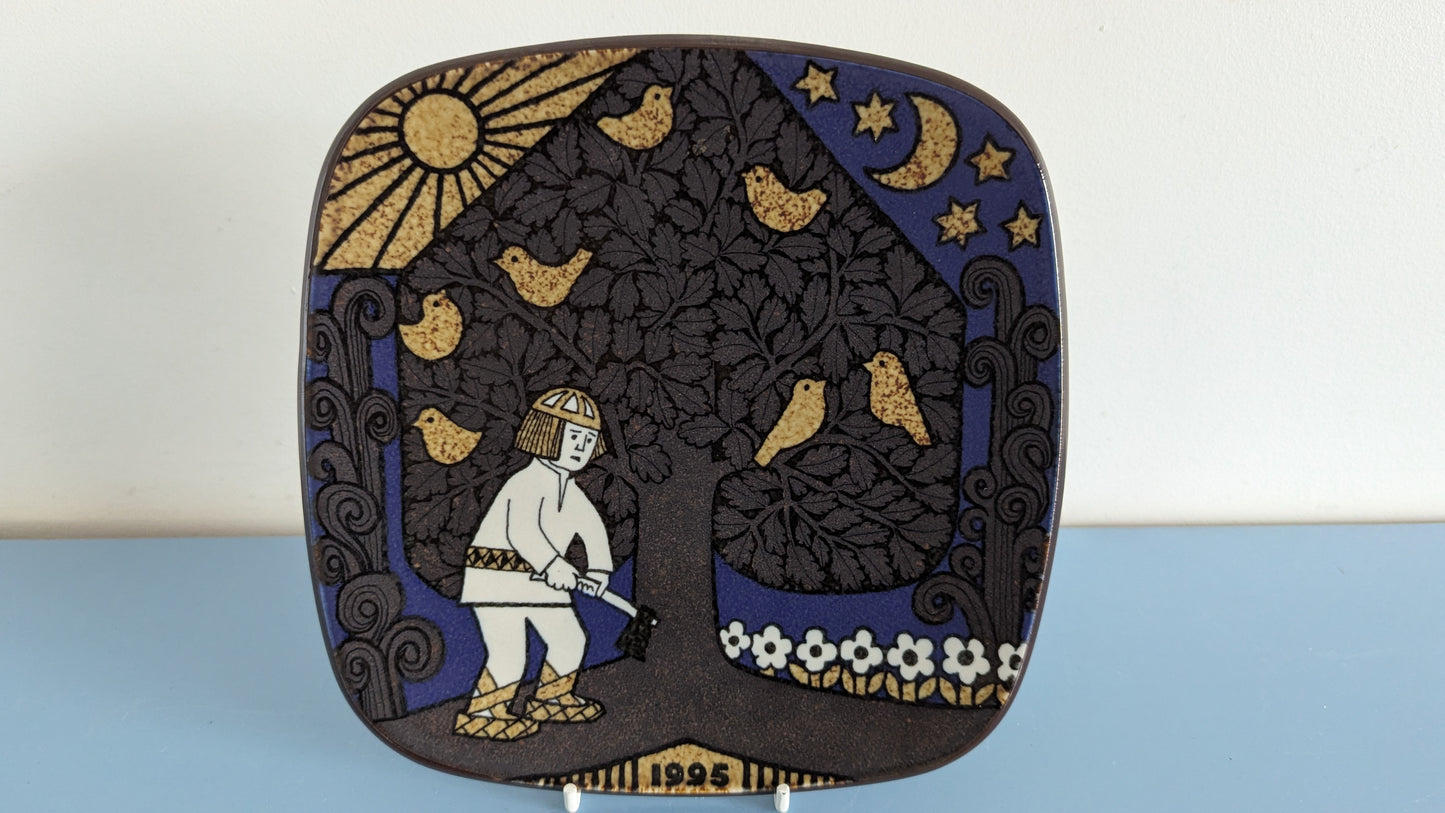 Arabia Kalevala Vuosilautanen 1995 (Raija Uosikkinen)