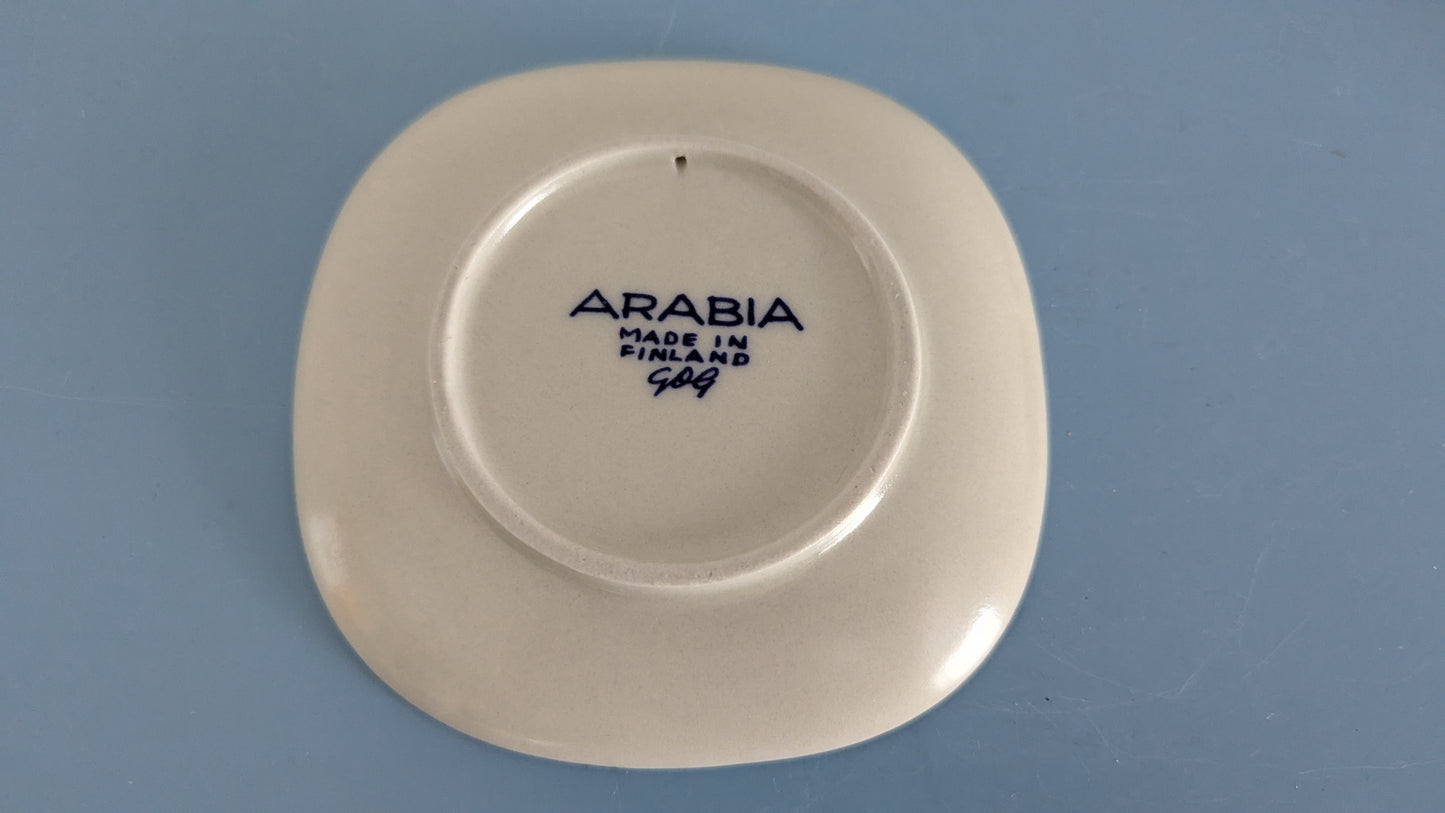 Arabia Punatulkku Joululautanen 1974 (Gunvor Olin-Grönqvist)