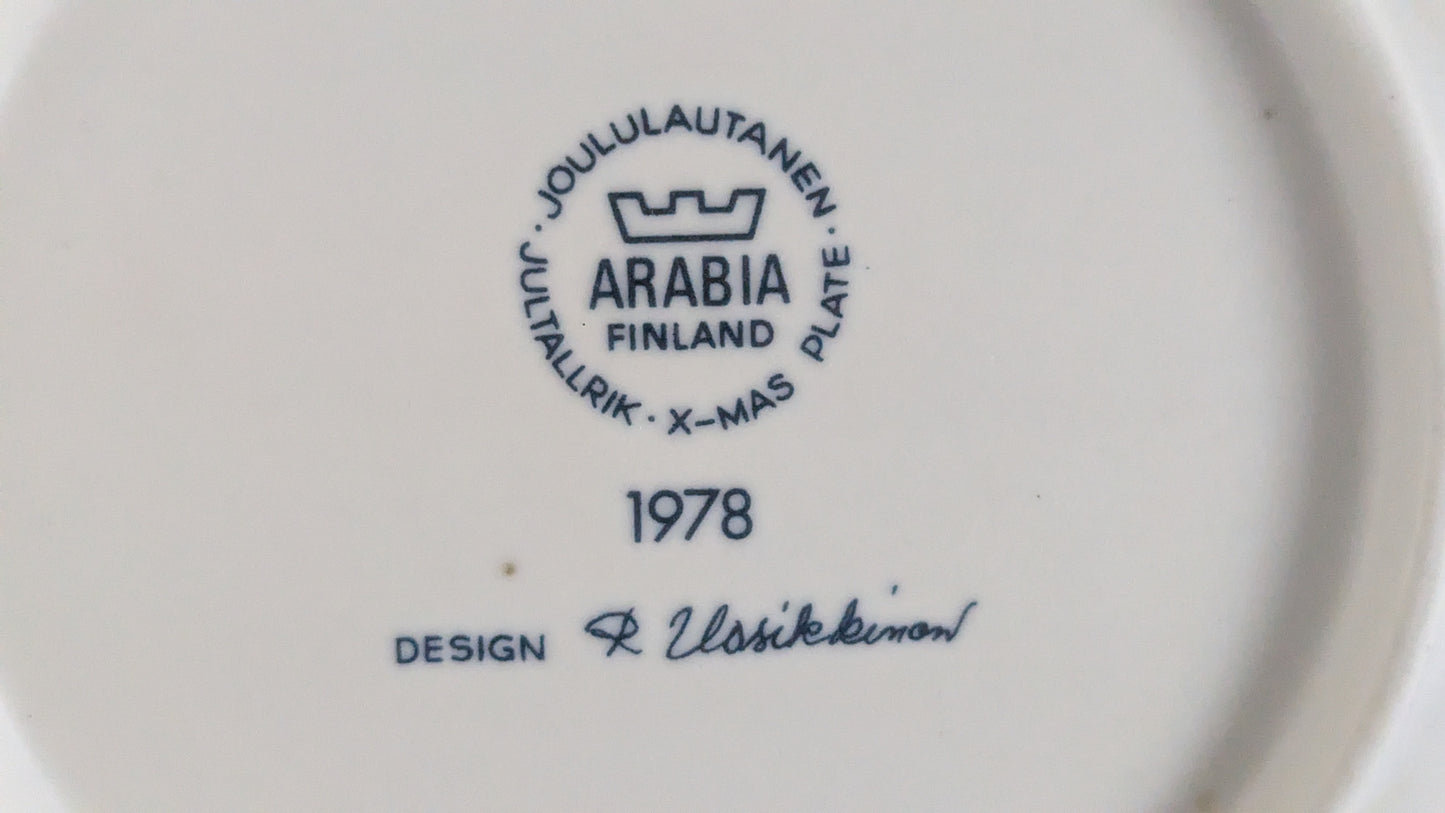 Arabia Joululautanen 1978 (Raija Uosikkinen)