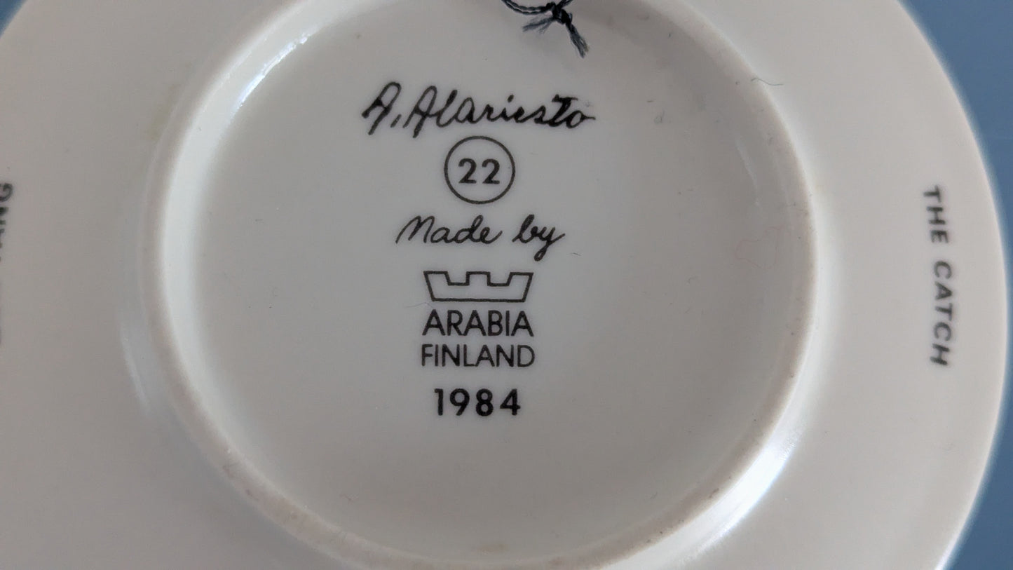 Arabia Kalansaalis Seinälautanen (1984, Andreas Alariesto)