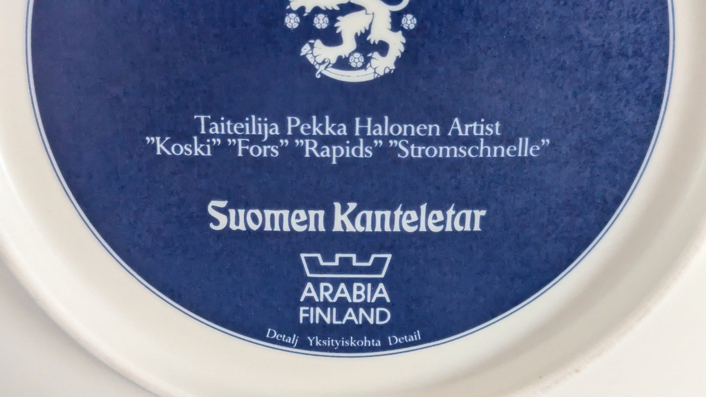 Arabia Itsenäinen Suomi 100 Vuotta Seinälautanen (1987, Pekka Halonen)