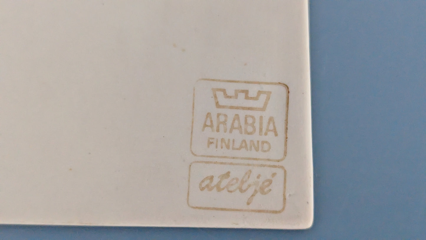 Arabia Kaislikossa Tuulee Seinälaatta (1981, Heljä Liukko-Sundström)