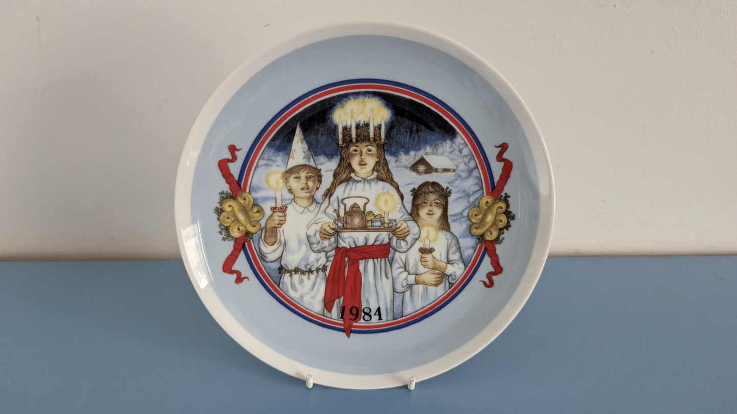 Apilanlehti / Fyrklövern - 1984 Joululautanen (Inger Edelfeldt)