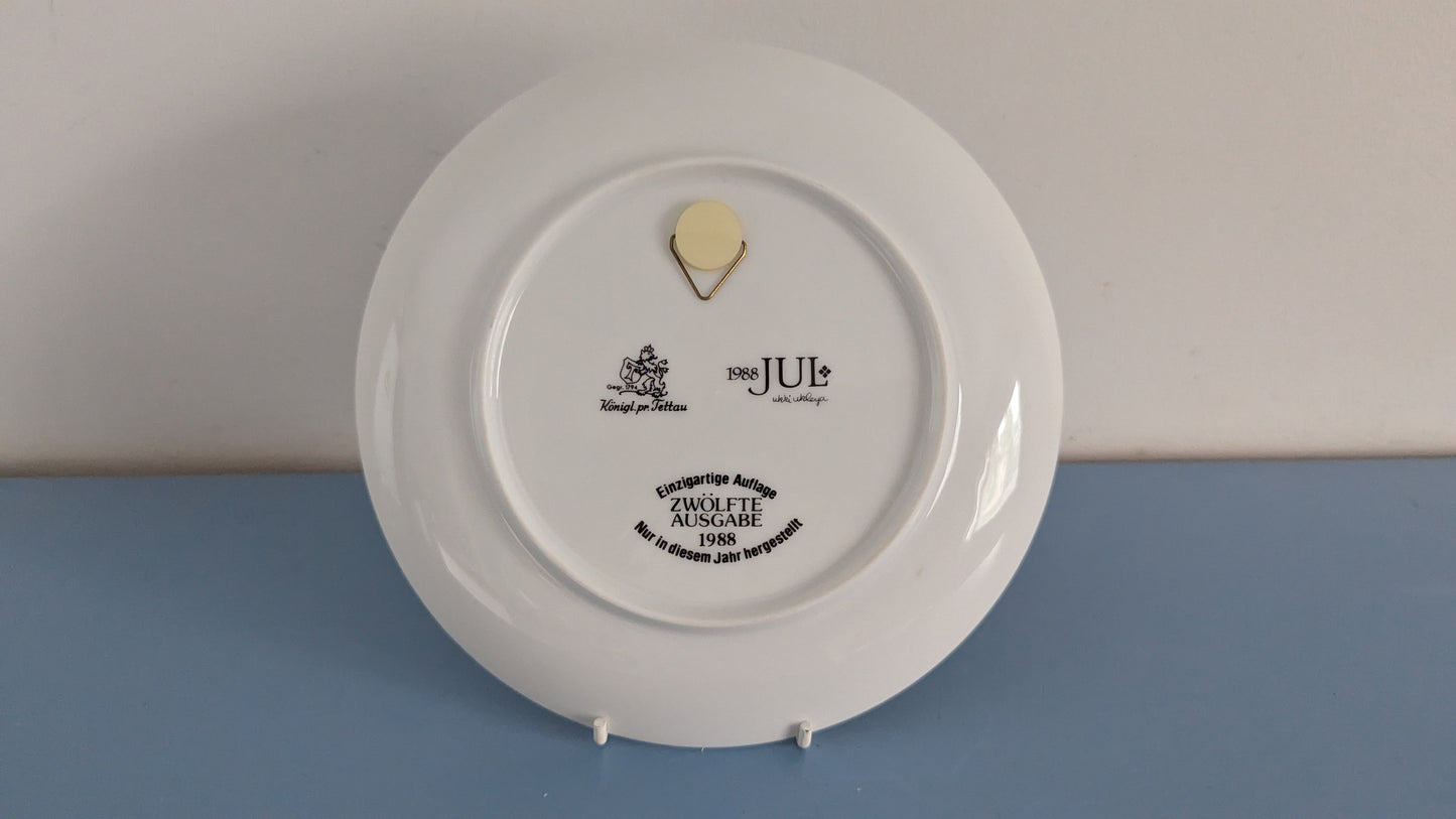 Apilanlehti / Fyrklövern - 1988 Joululautanen (Ukki Ukleya)