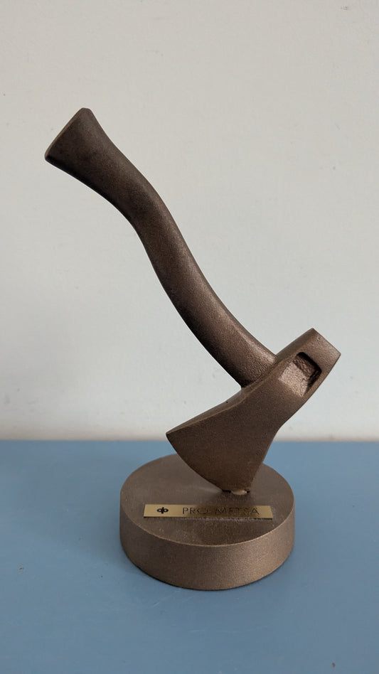 OP Pro Metsä Palkinto (Paino: 1.2kg, Korkeus: 20cm)