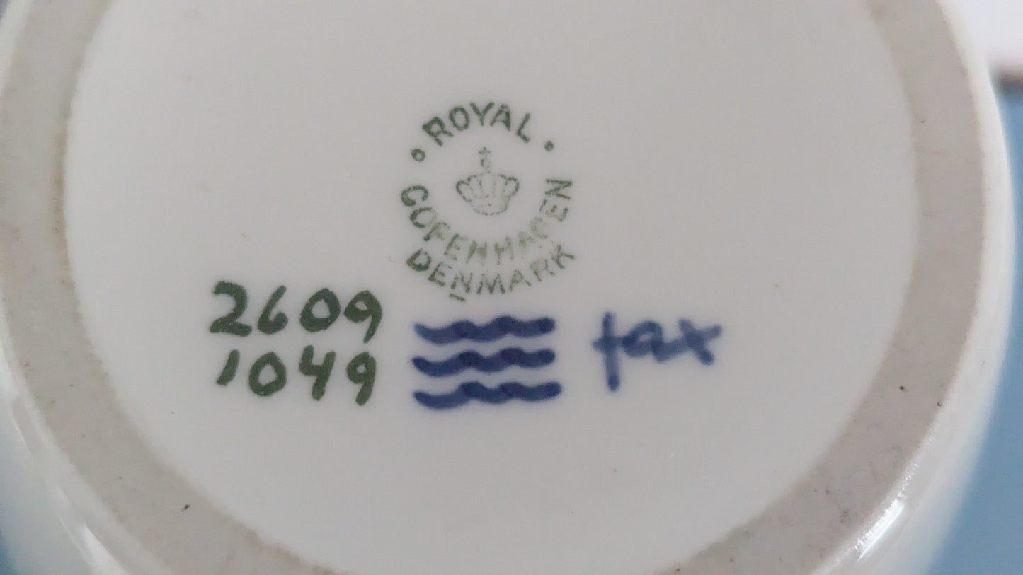 Royal Copenhagen - 2609/1049 Purjevene Maljakko (1957)
