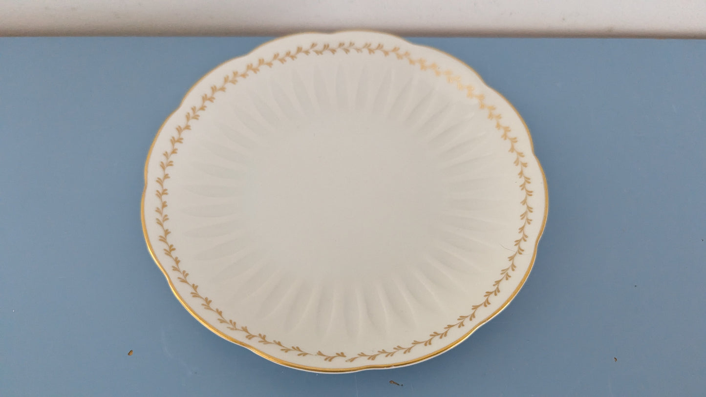 Arabia Keiju Leipälautanen / Leivoslautanen (6kpl, 1954-1970, Raija Uosikkinen)