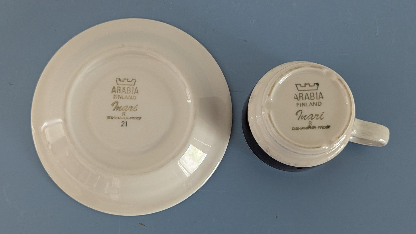 Arabia Inari Kahvikuppi ja Tassi (1978-1992, Göran Bäck)