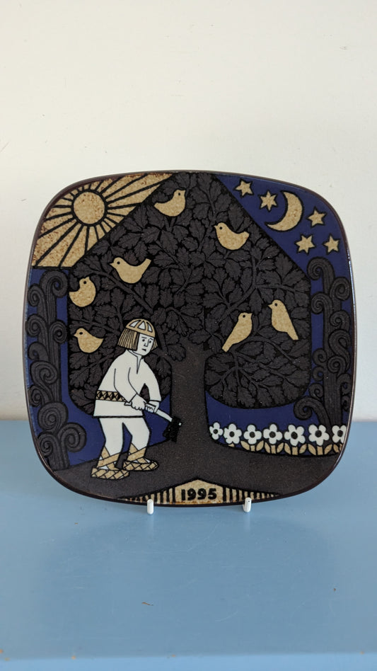 Arabia Kalevala Vuosilautanen 1995 (Raija Uosikkinen)