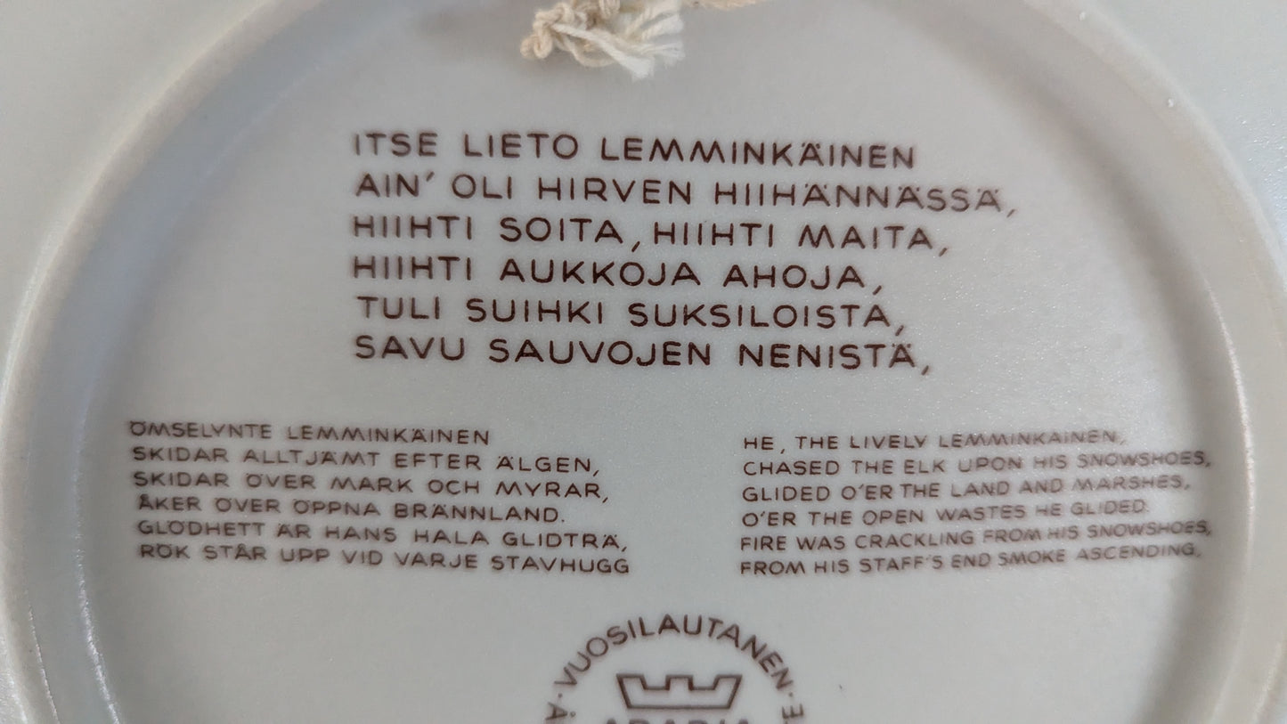 Arabia Kalevala Vuosilautanen 1978 (Raija Uosikkinen)