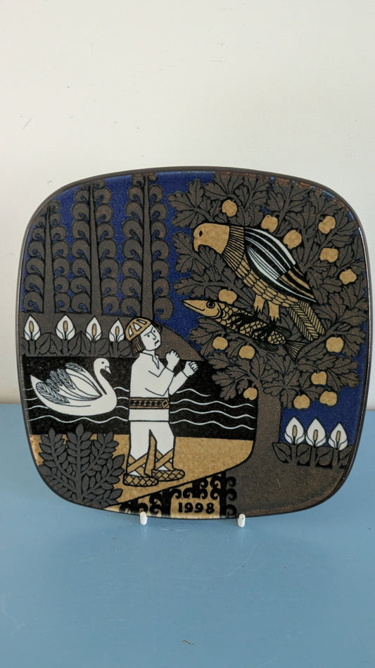 Arabia Kalevala Vuosilautanen 1998 (Raija Uosikkinen)