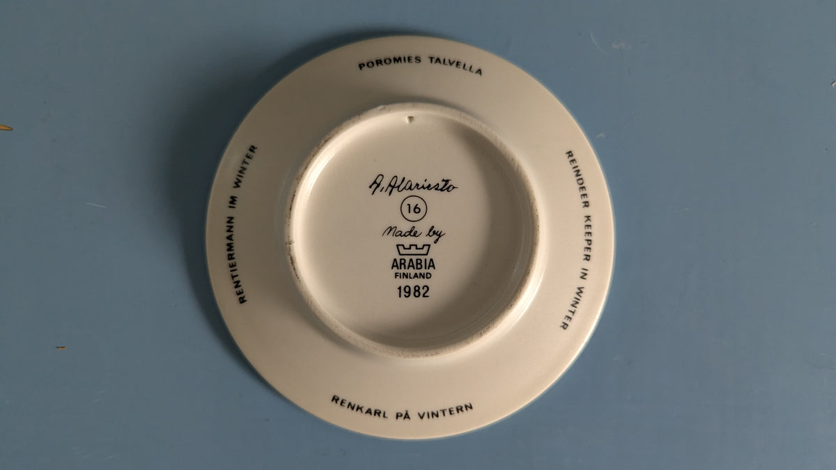 Arabia Poromies Talvella Seinälautanen (1982, Andreas Alariesto)