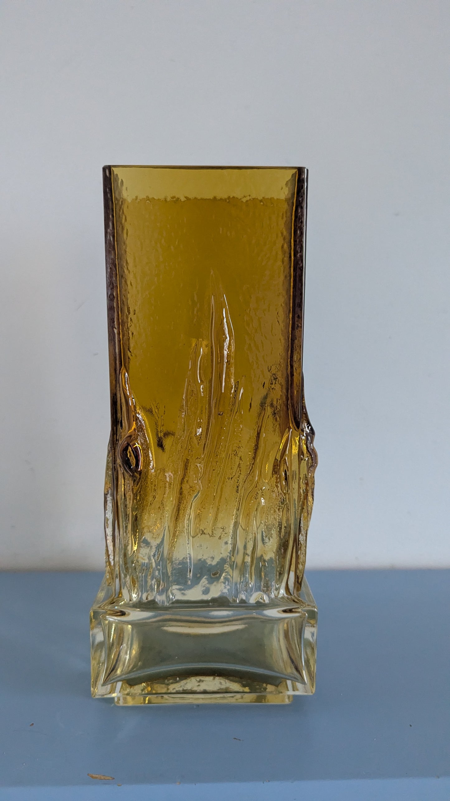 Kumela Liekki Maljakko (ISO, 1970-1980-luku, Eino Vänni)