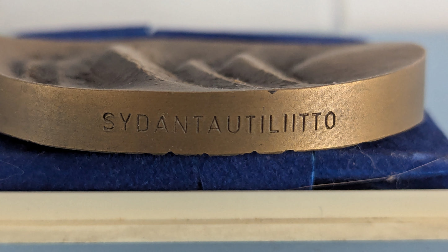 Kultateollisuus - Sydäntautiliitto 1978 Pöytämitali (Terho Sakki)