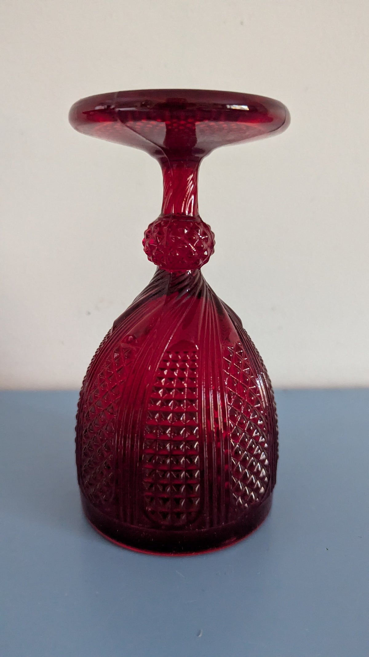 Pure Source India - Rubiininpunainen Viinilasi (4kpl)